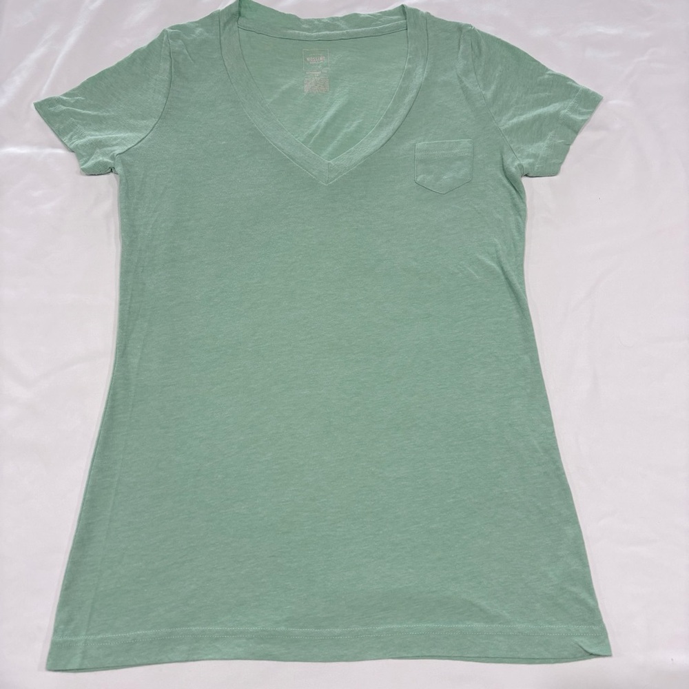 2 for price of 1 v-neck soft tshirts light sage green & light blue Small